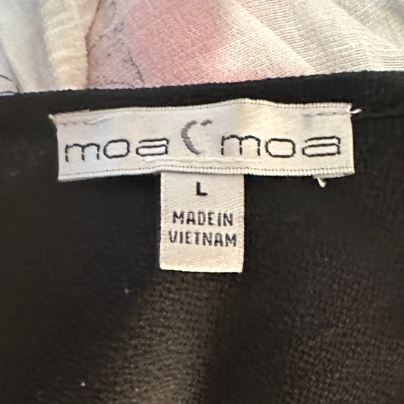 Moa Moa Black Off-Shoulder Ruffle Blouse - Picture 2 of 3